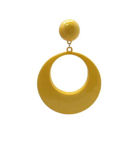 Boucle d'oreille flamenco en plastique. Cercle géant. Jaune