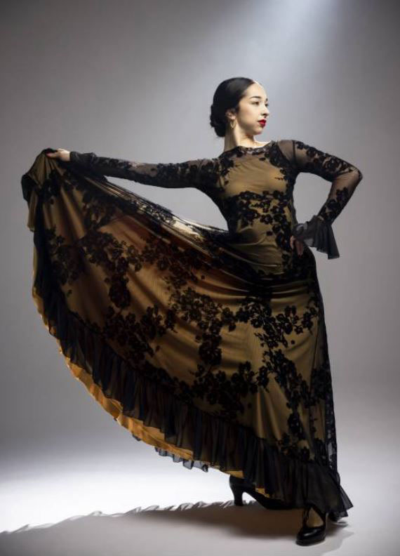 Flamenco Dance Over Dress Raiz. Davedans