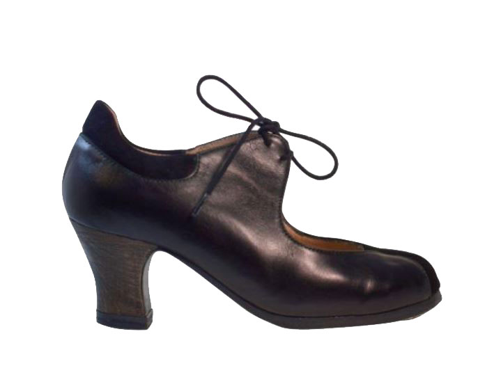 Zapato Flamenco Begoña Cervera. Maria Juncal Cordones