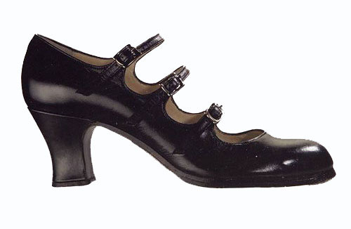 Flamenco Shoes from Begoña Cervera. Tres Correas (Three Straps)