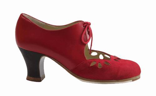 Flamenco Shoes from Begoña Cervera. Pétalos